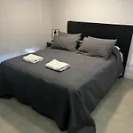 Monoambiente Amoblado Con Heladera Y Cocina