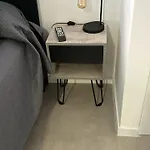 Monoambiente Amoblado Con Heladera Y Cocina